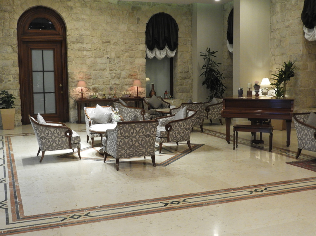 水晶格兰卡德里酒店主图