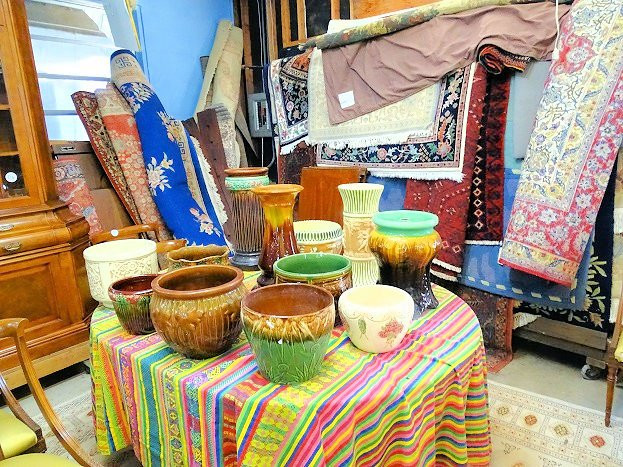 Garth's Antiques & Auction Gallery-彭萨科拉必去景点