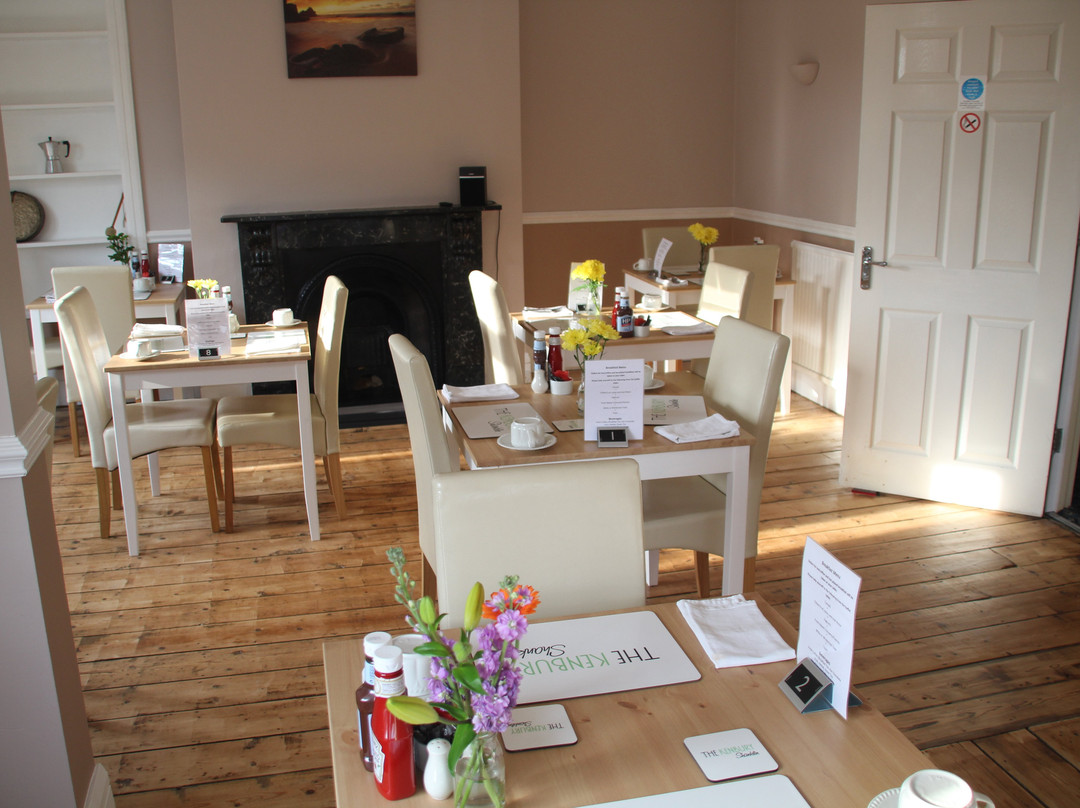 肯伯里酒店主图