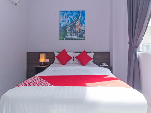 斯里林茂酒店主图