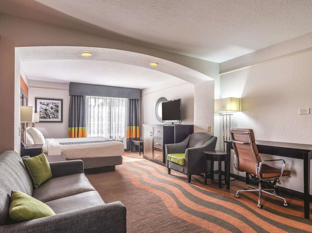 La Quinta Inn & Suites by Wyndham Prattville主图