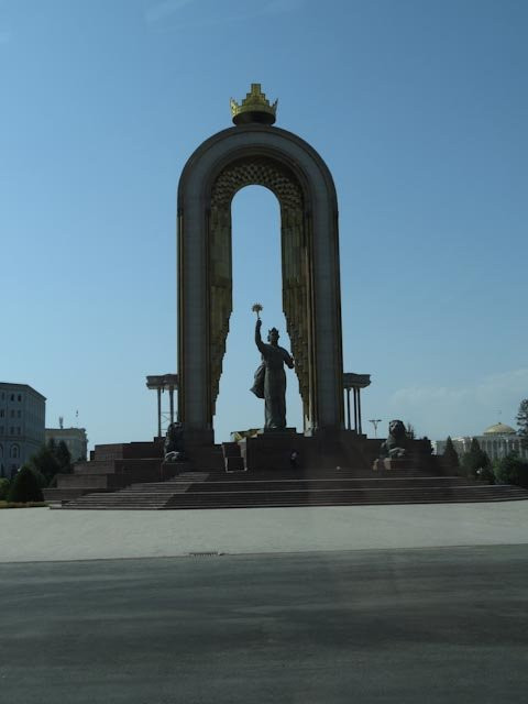 Statue of Ismoil Somoni-杜尚别必去景点
