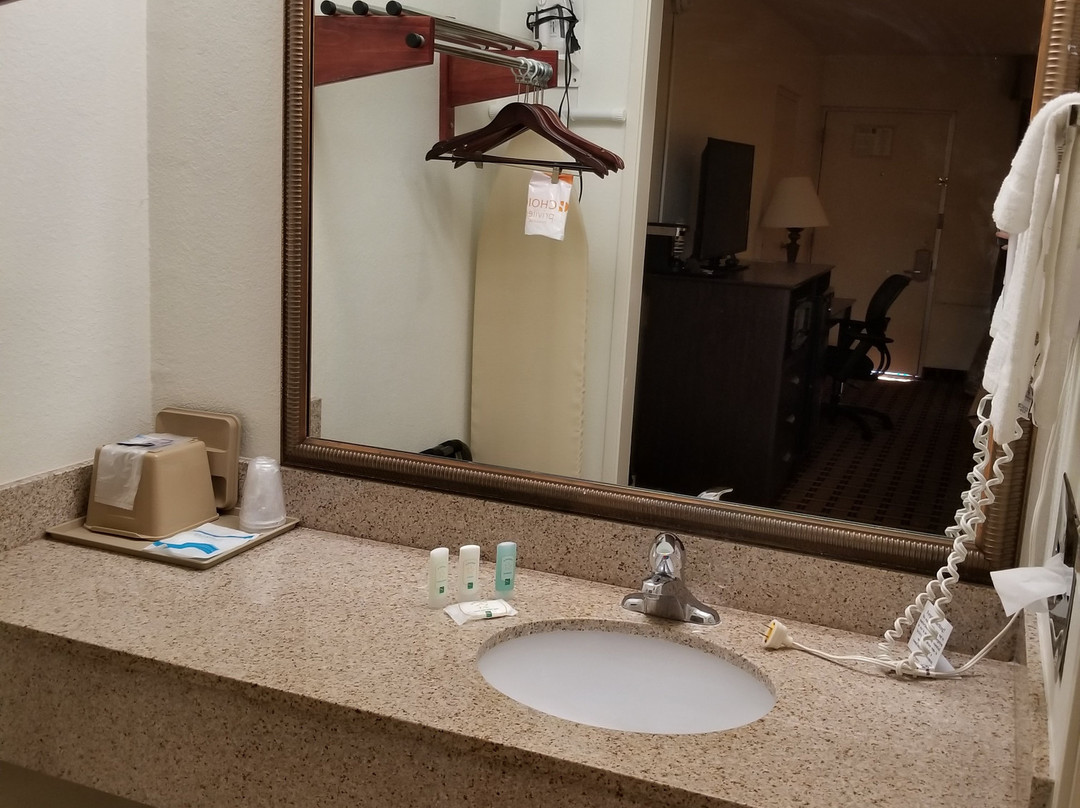 贝斯特韦斯特塞米诺尔酒店主图