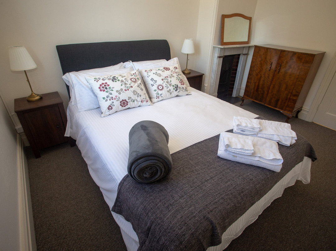 Helensburgh Hotel主图