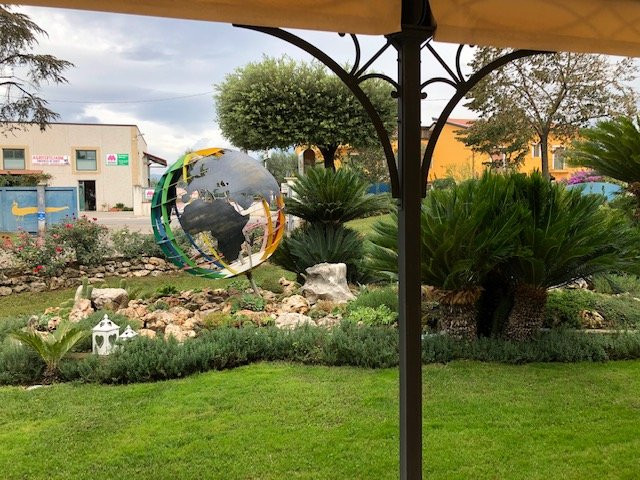 拉皮亚娜酒店主图