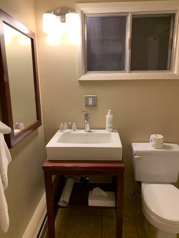 Hotel Penticton, Ascend Hotel Collection-浴室