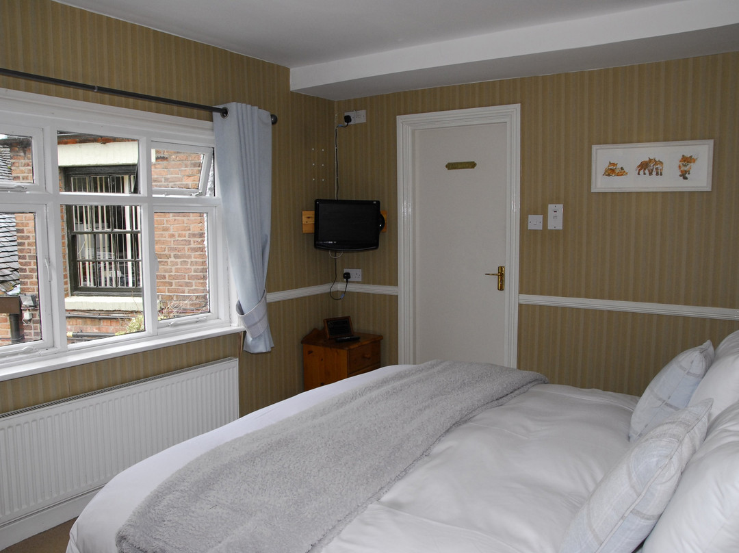 Egerton Arms, Astbury主图
