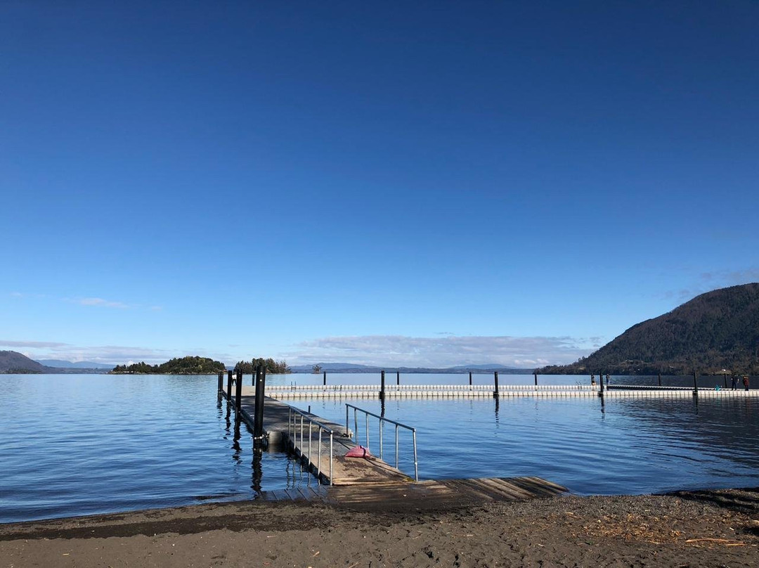 Lago Calafquen景点图片