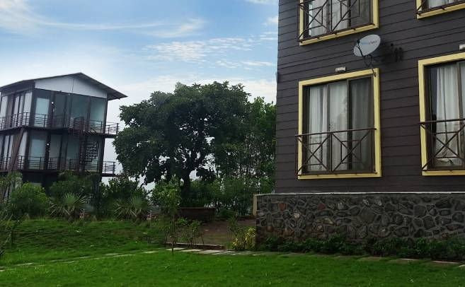 Lake Vaitarna Resort主图