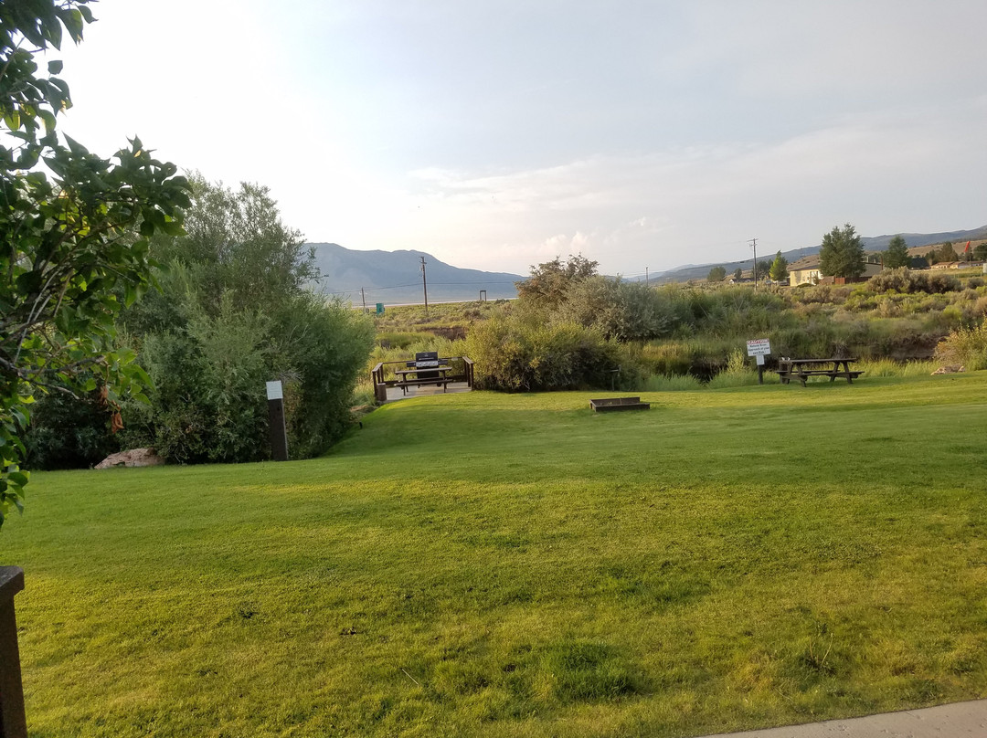 Walker River Lodge主图