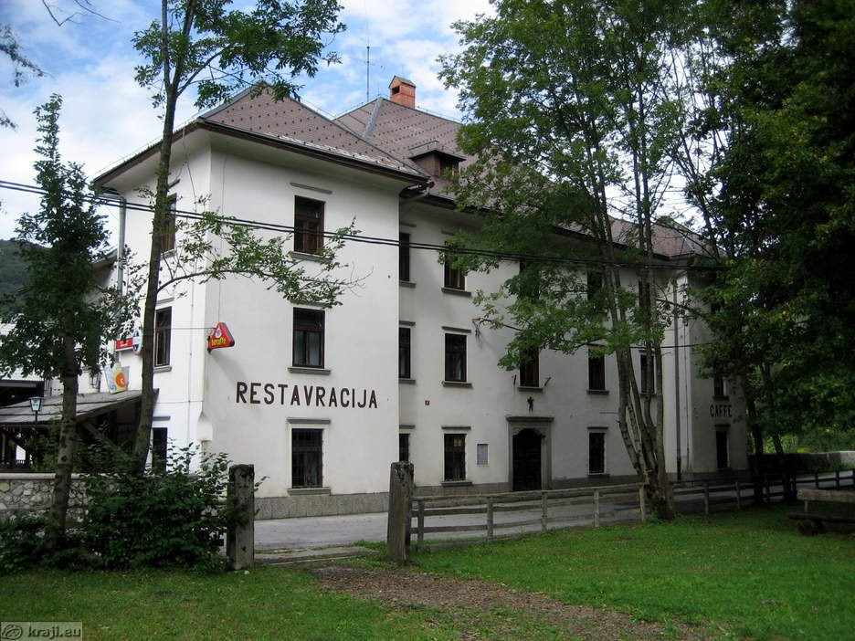 Bohinjska Bistrica餐馆和美食-Zoisov Grad
