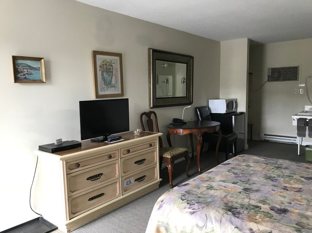 Round-Up Motel主图