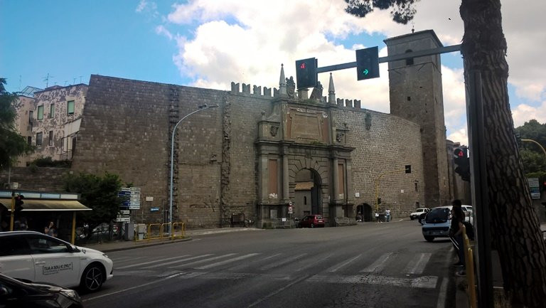 Porta Romana景点图片