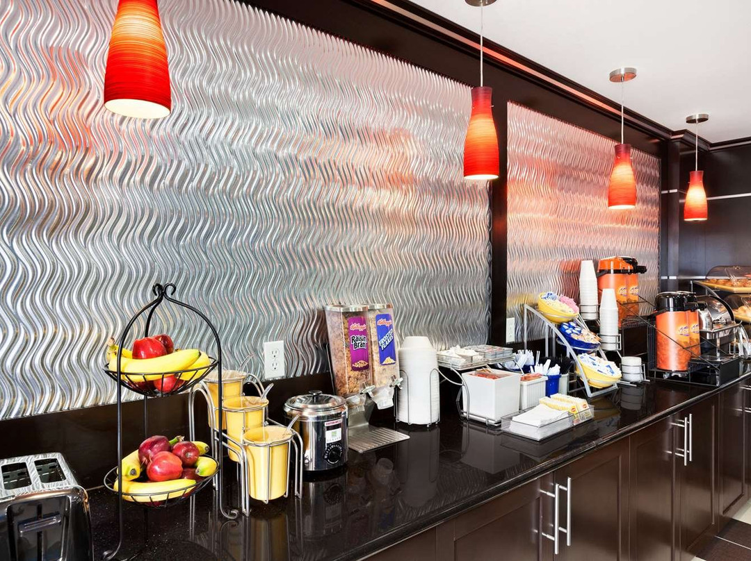 Days Inn & Suites by Wyndham Conroe主图