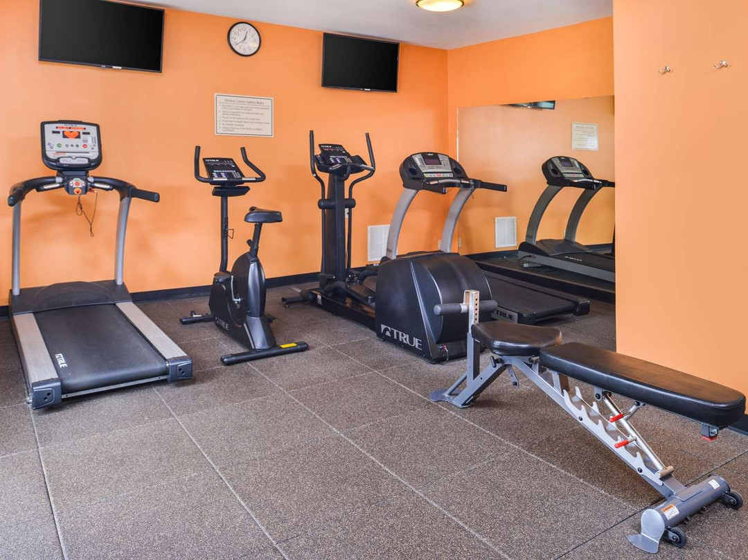 Best Western Plus Rama Inn主图