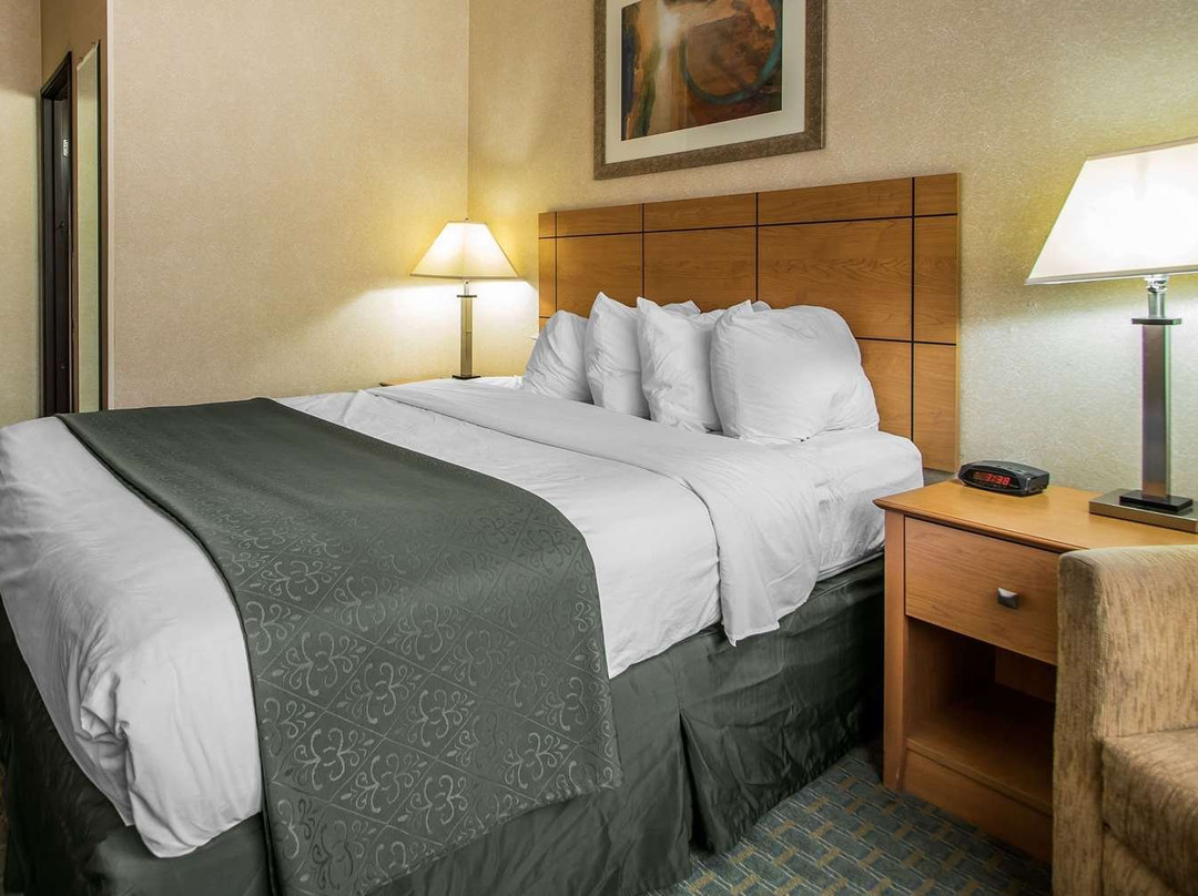 Quality Inn Dubuque Near Galena And Hwy 20主图