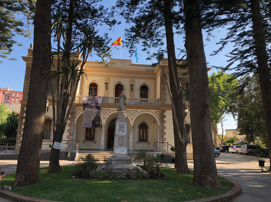 Monument to the Spanish Workers in Gibraltar景点图片