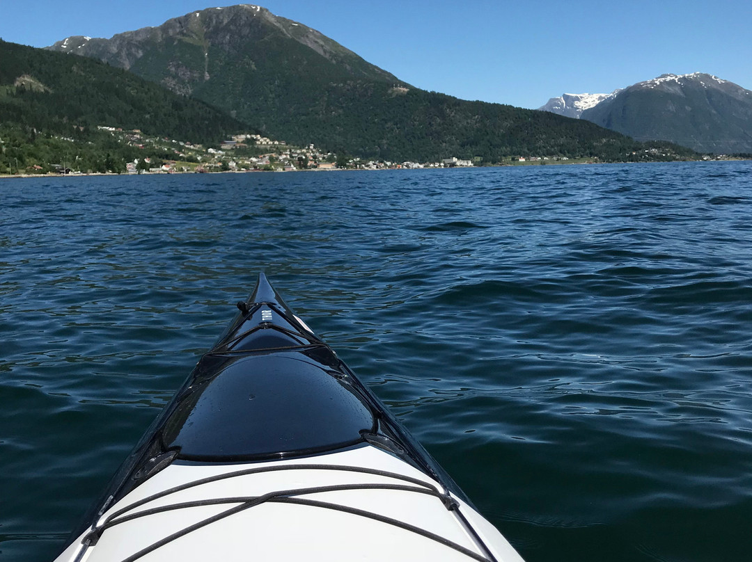 Gone Paddling-Balestrand必去景点