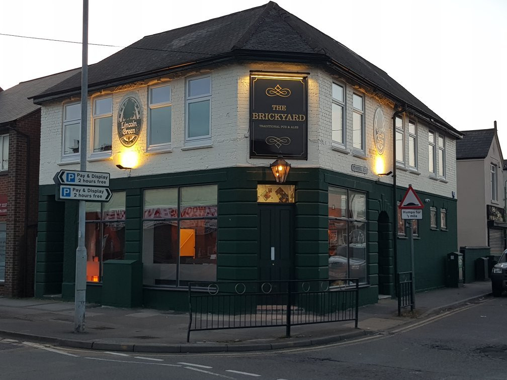 Carlton餐馆和美食-The Brickyard