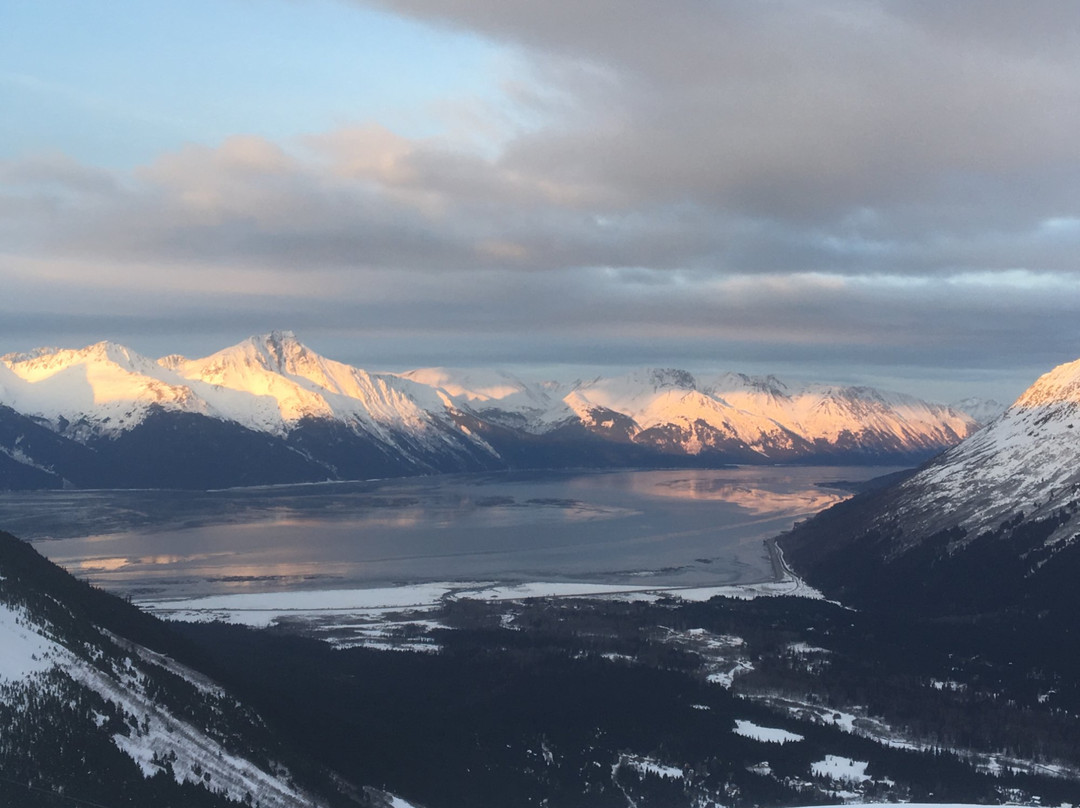 The Roundhouse at Alyeska-戈德伍德必去景点