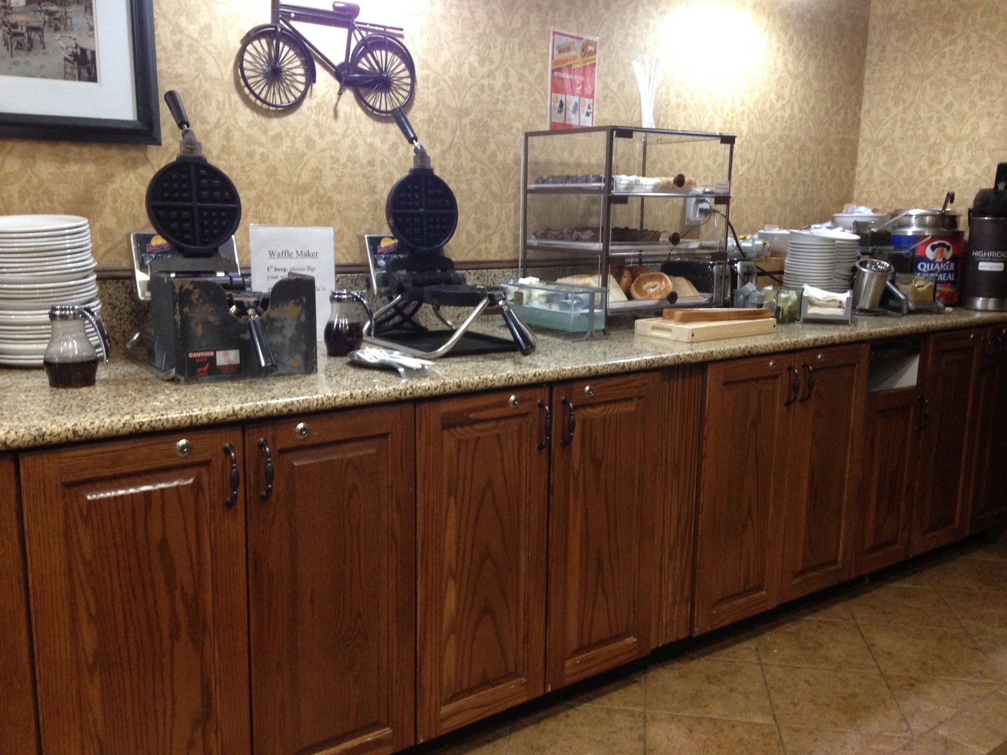 Country Inn & Suites by Radisson, Asheville West, NC-餐饮