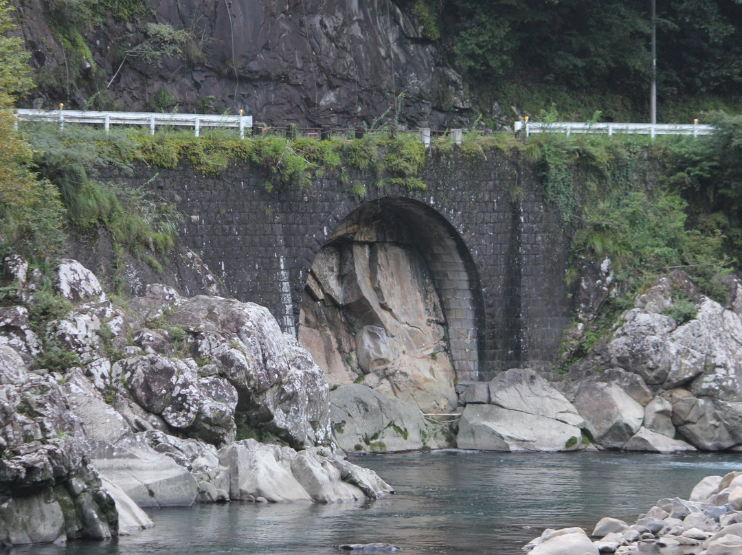 Kamagatani Bridge景点图片