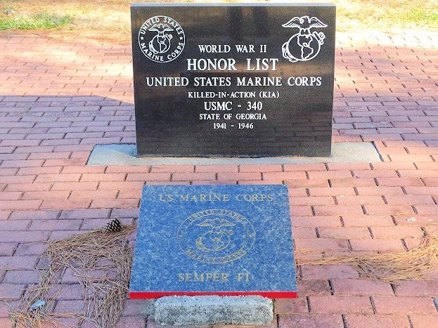 Alpharetta Walk Of Memories-阿尔法利塔必去景点