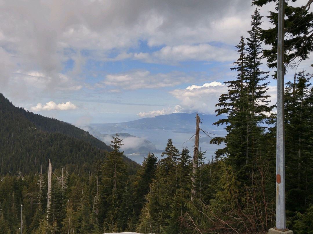 Howe Sound Crest Trail景点图片