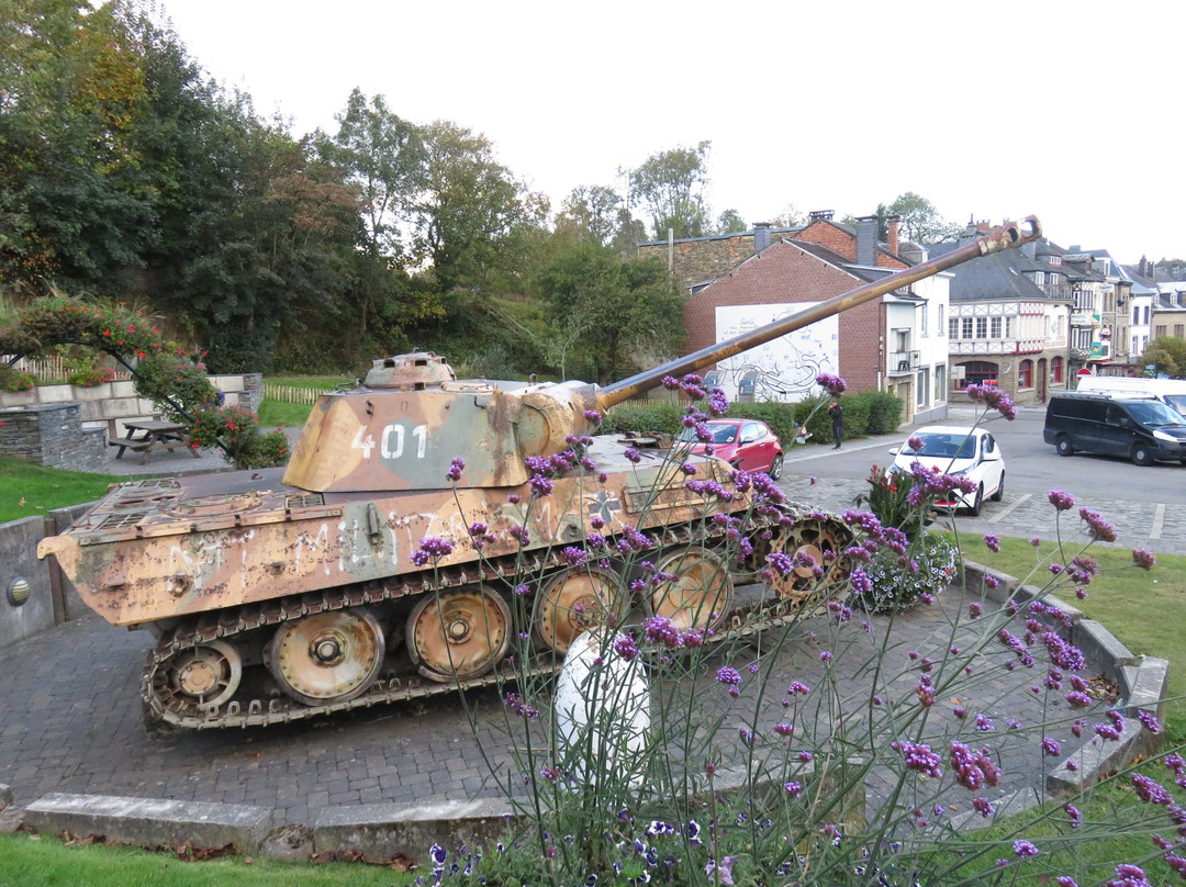 Oorlogsmonument Houffalize "Panther"景点图片
