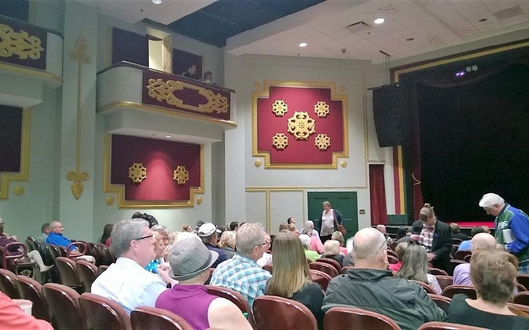 Nancy and David Bilheimer Capitol Theatre-克利尔沃特必去景点