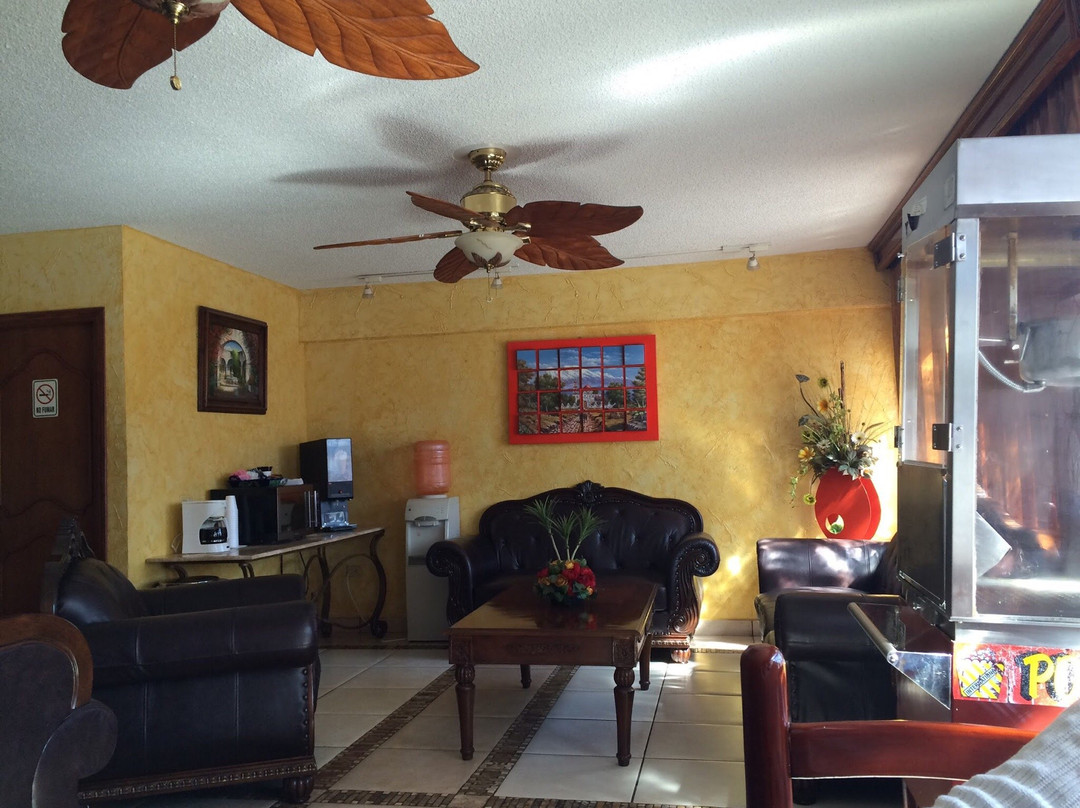 Los Cedros Hotel Inn主图