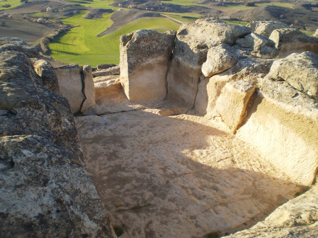 Yacimiento Arqueológico La Cava景点图片