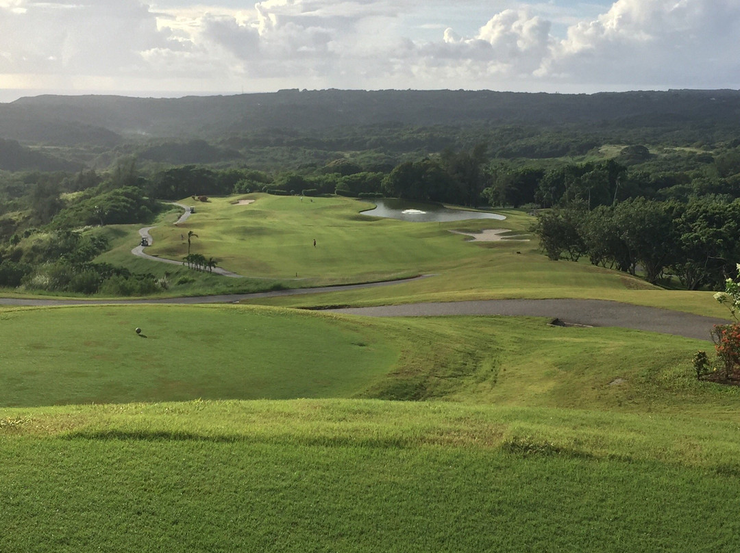 里欧皇宫乡村俱乐部-尤纳必去景点