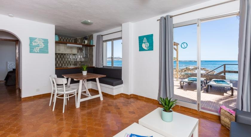 Zodiac Apartments