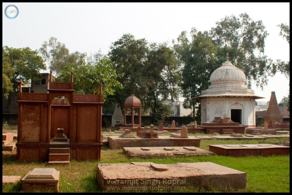Roman Catholic Cemetery-阿格拉必去景点