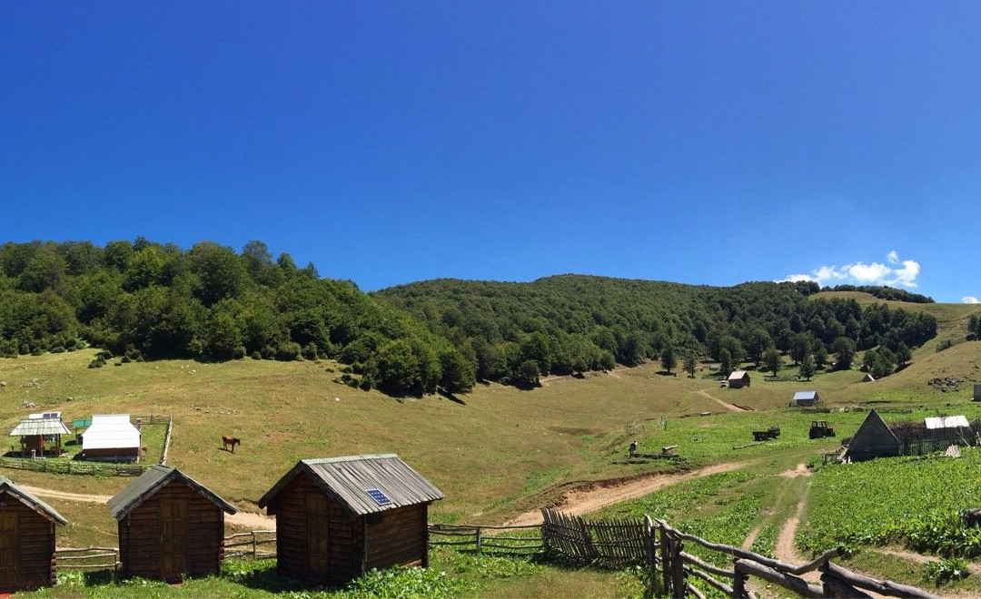 Eco Village Goles