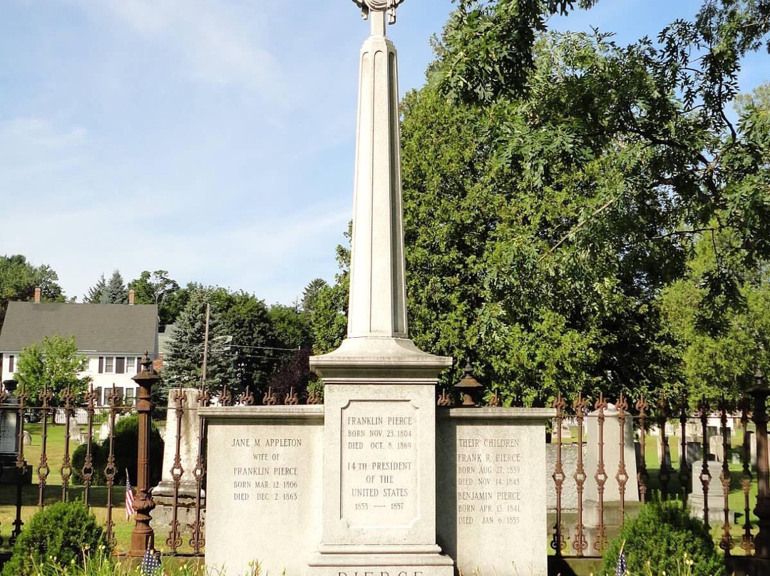 Kinderhook Cemetery景点图片