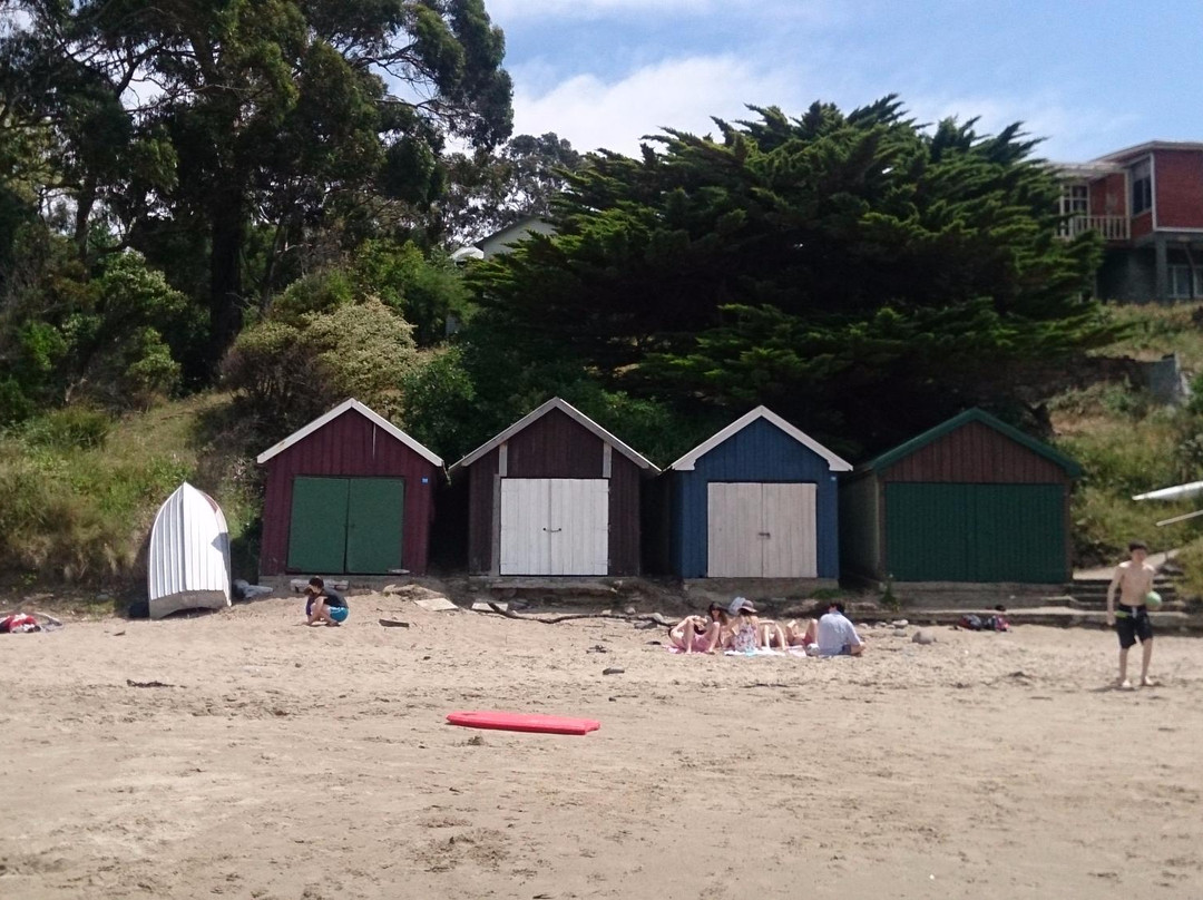 Hinsby Beach景点图片