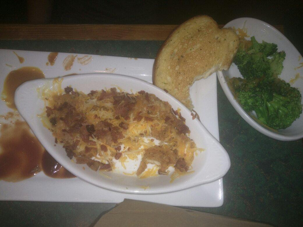 Smokey Bones Bar & Fire Grill Maumee, OH-莫米必去景点