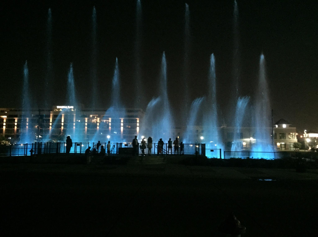 Douglas Avenue-威奇托必去景点