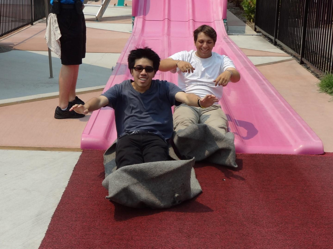 Scandia Family Fun Center-沙加缅度必去景点