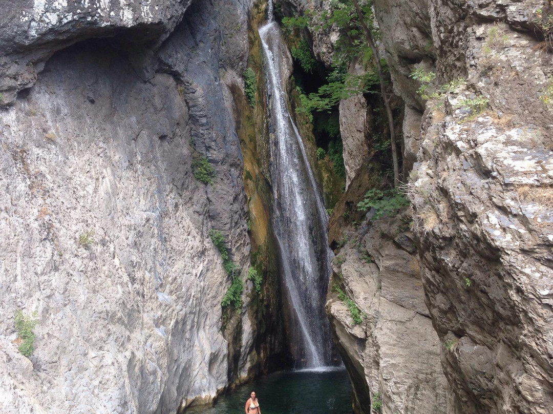 Cascade de l'Ucelluline-San-Nicolao必去景点