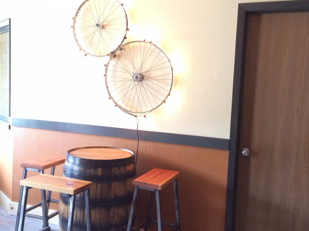 Climb Hard Cider Company-拉夫兰必去景点