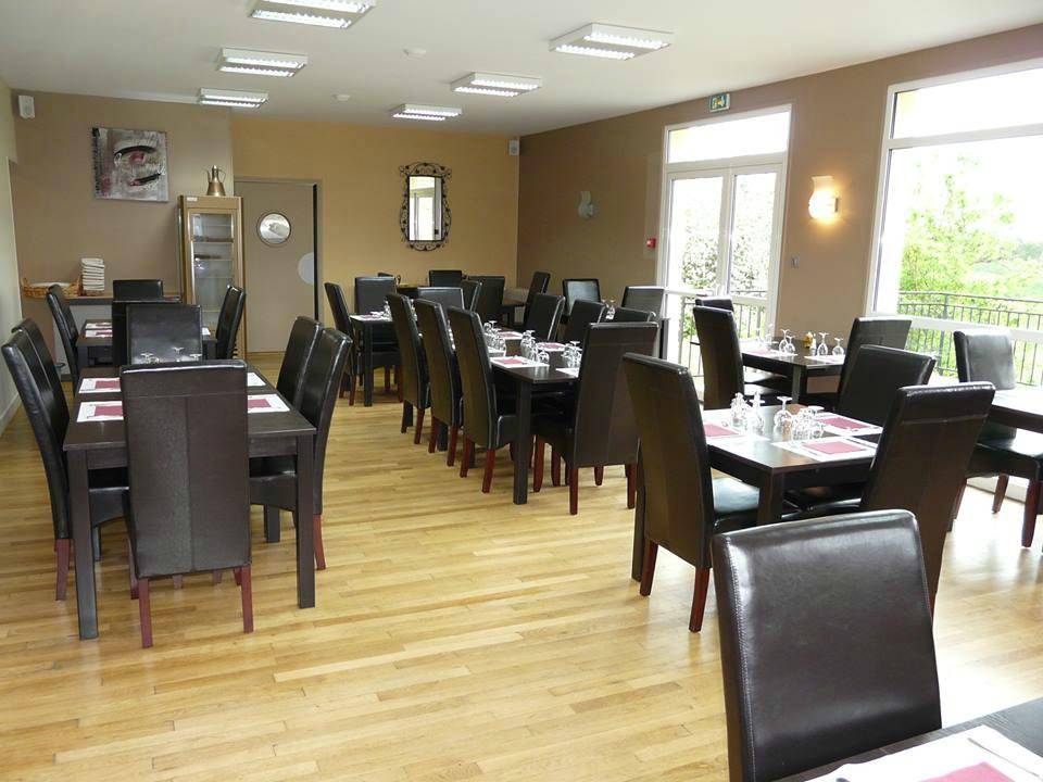 Labesserette餐馆和美食-Le Relais d'Aubugues