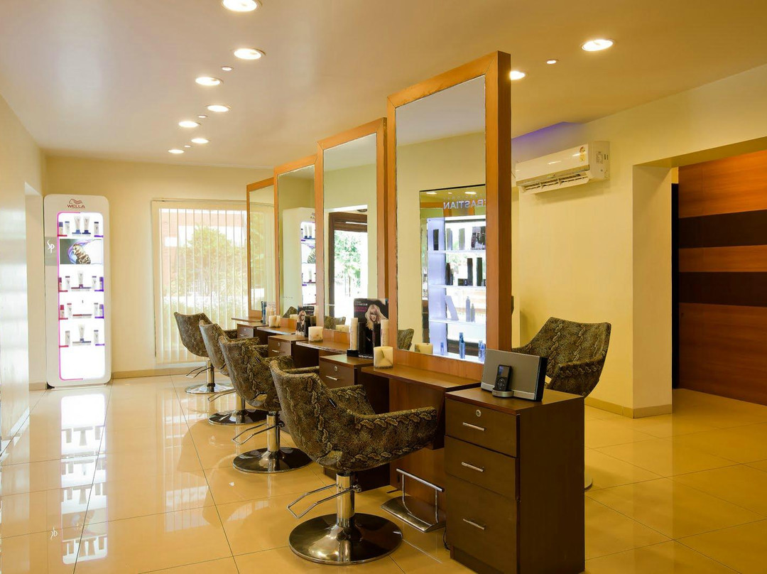 Flaunt Salon & Spa-迈索尔必去景点