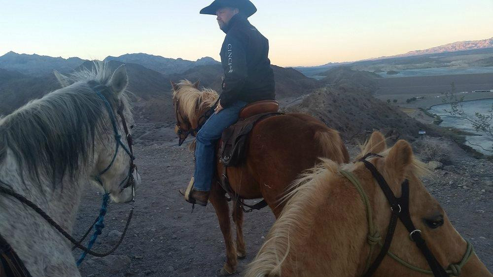 Pot A Gold Stables-拉芙琳必去景点