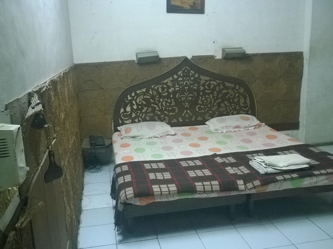 Hotel Shravak