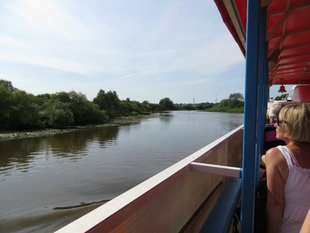 Sail down the Emajogi River on the Pegasus Day Tours-塔尔图必去景点