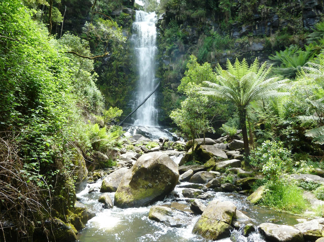 厄斯金瀑布-洛恩必去景点