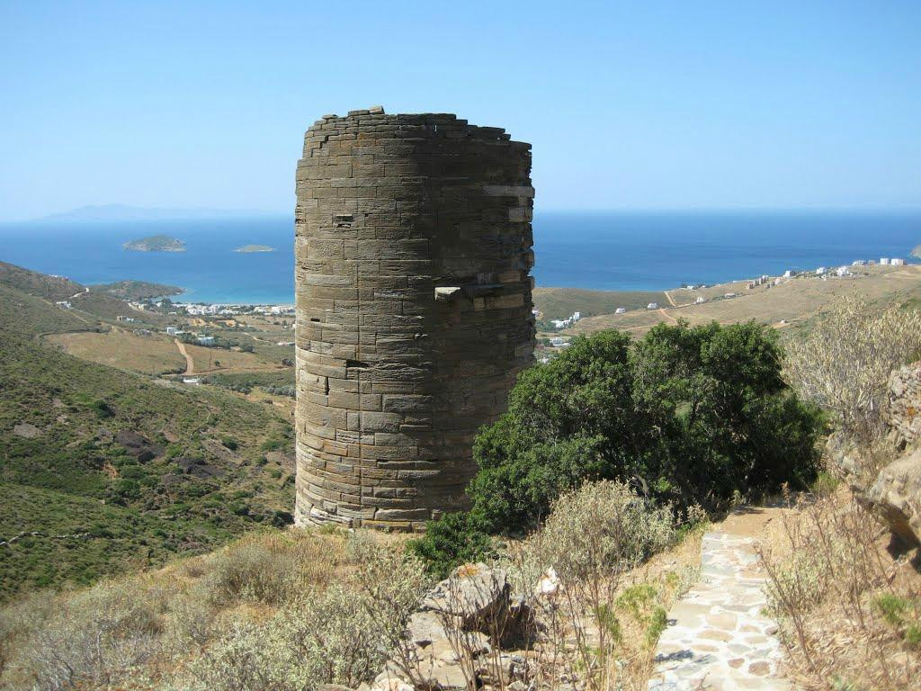 Tower Agios Petros景点图片